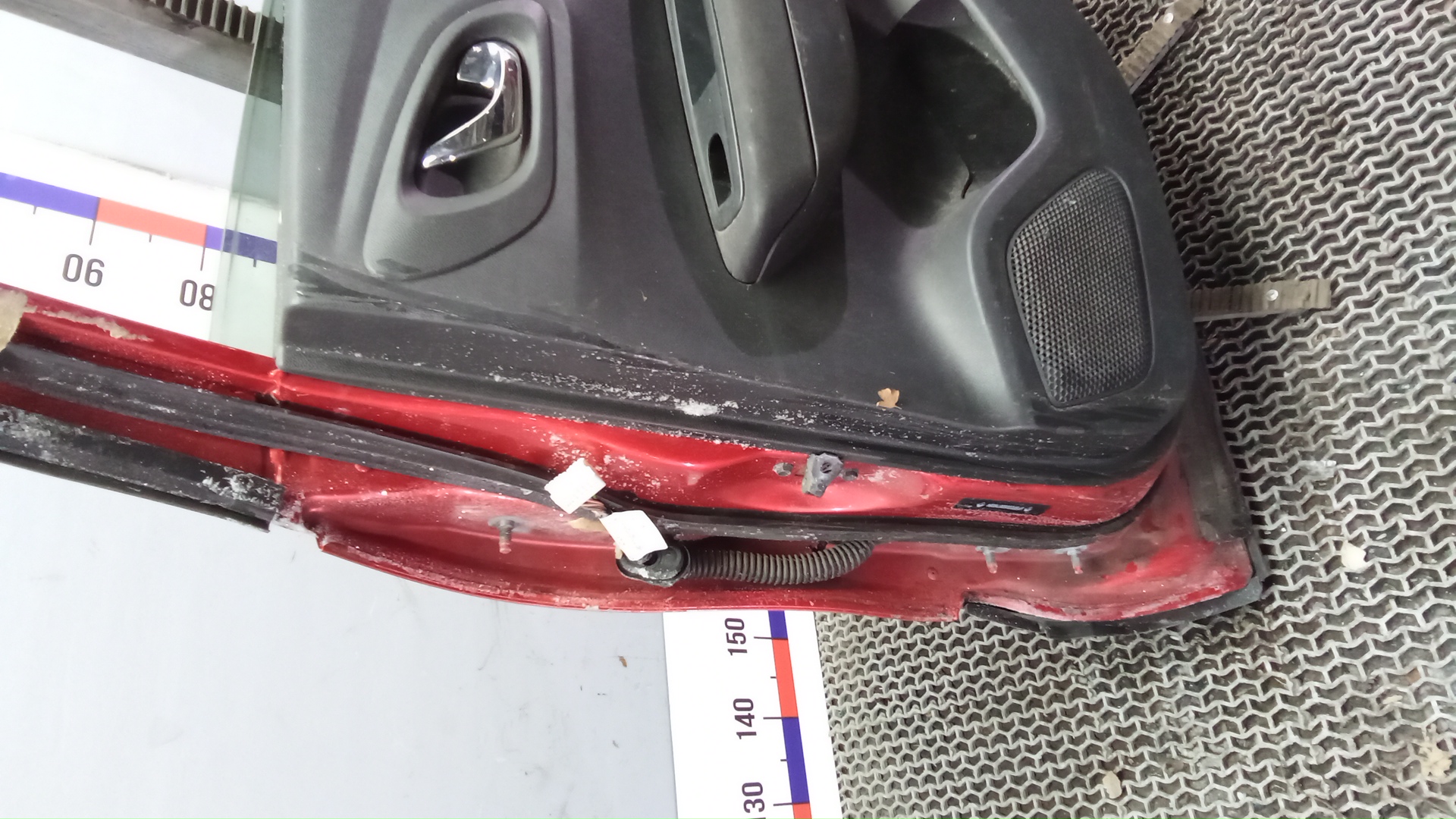 Дверь задняя правая