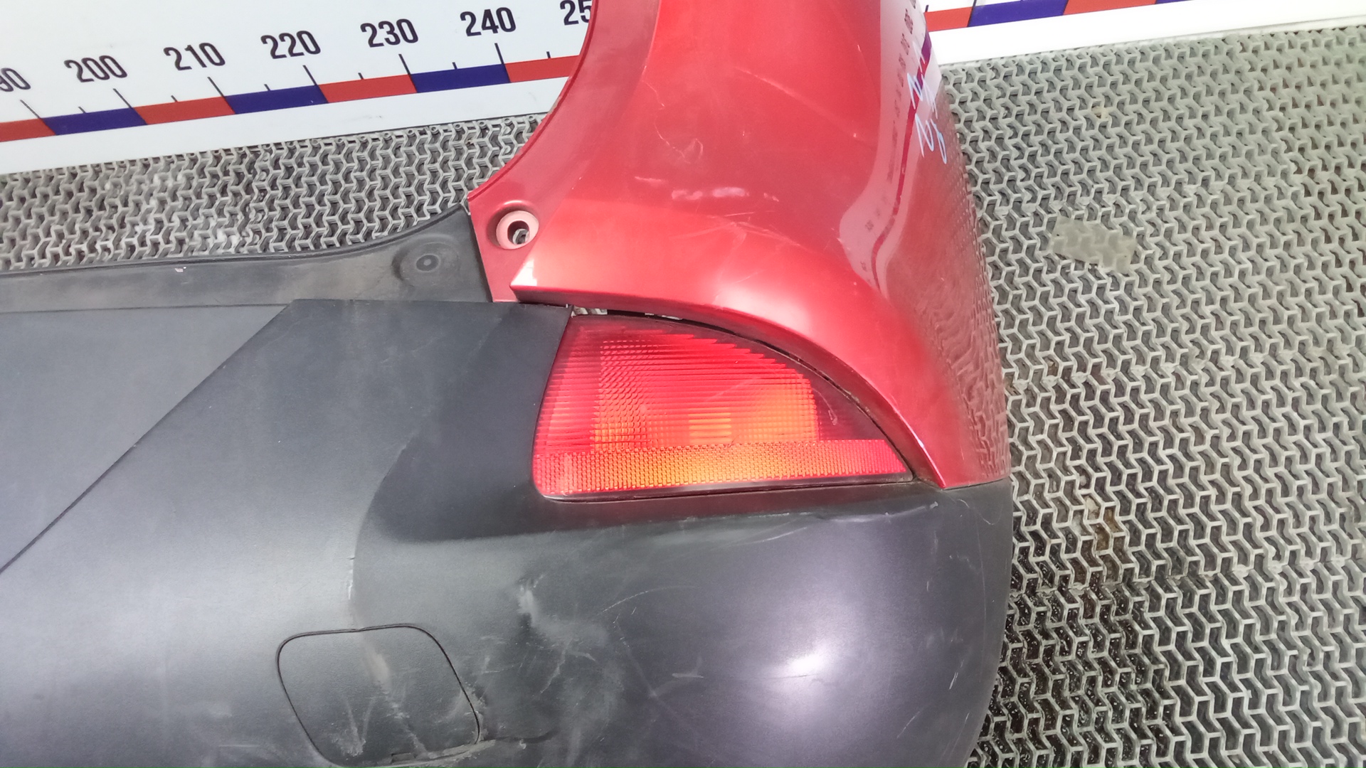 Бампер задний