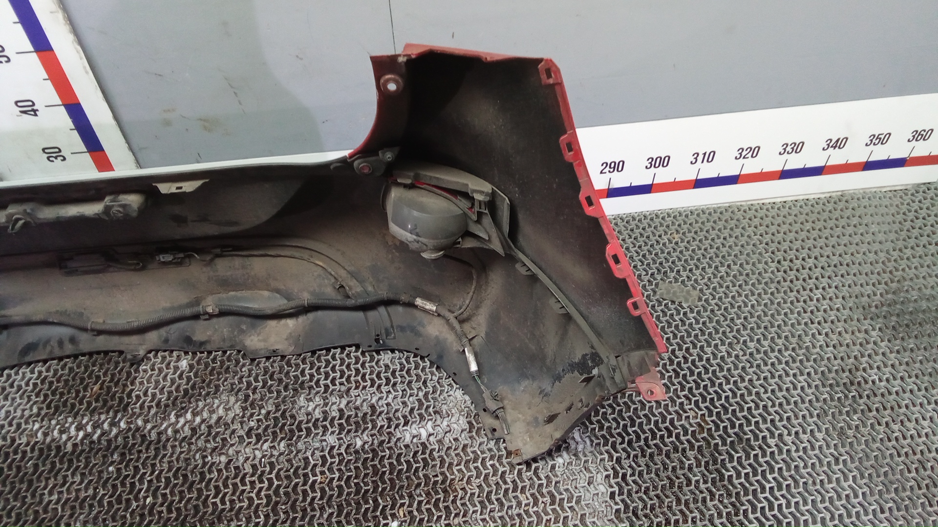 Бампер задний