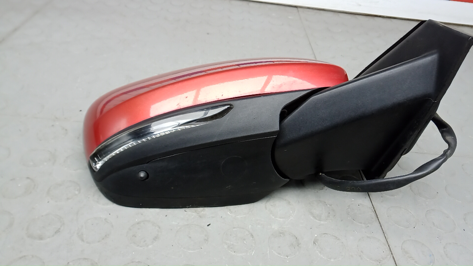 Зеркало правое электрическое