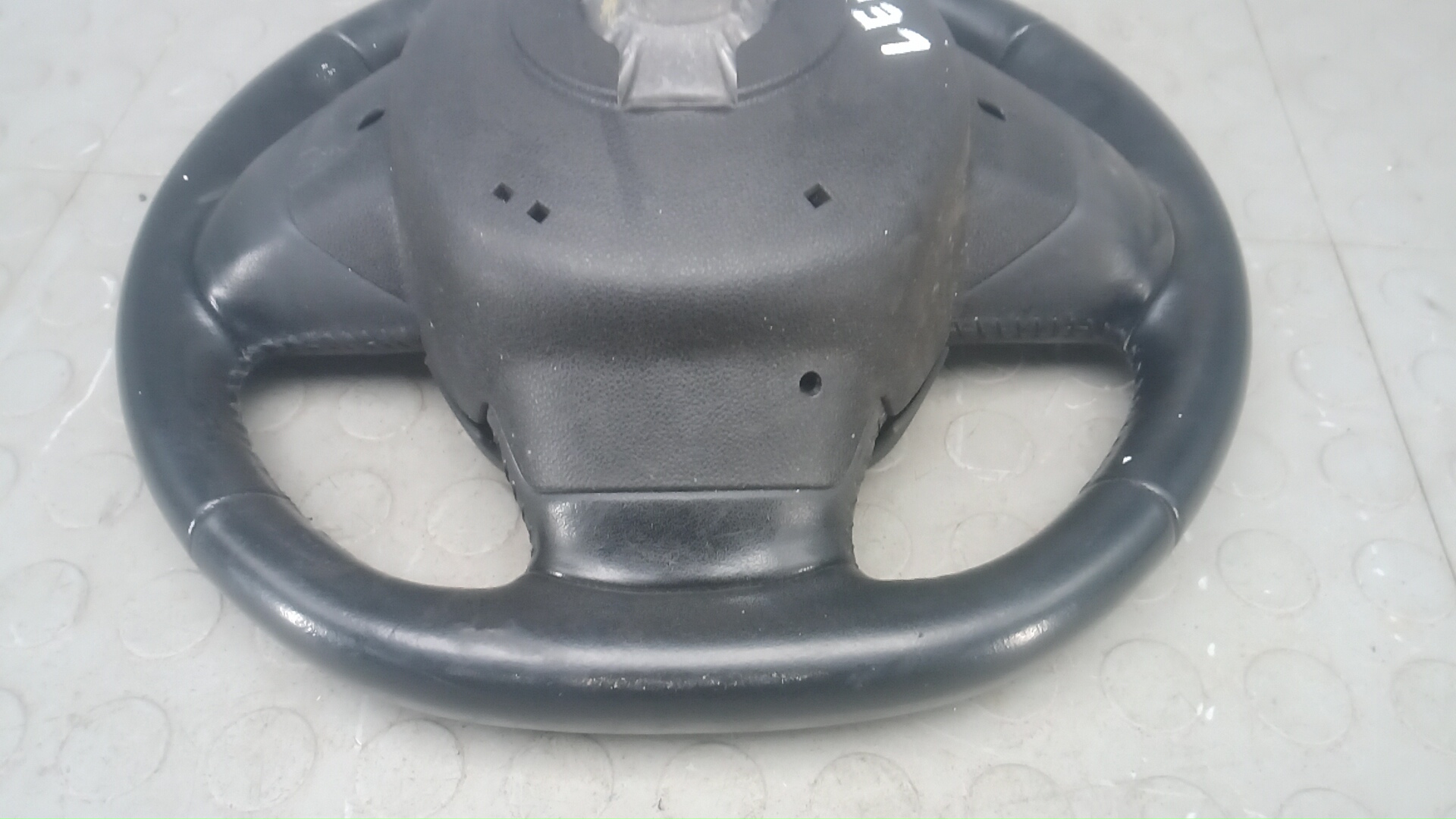 Рулевое колесо (руль)