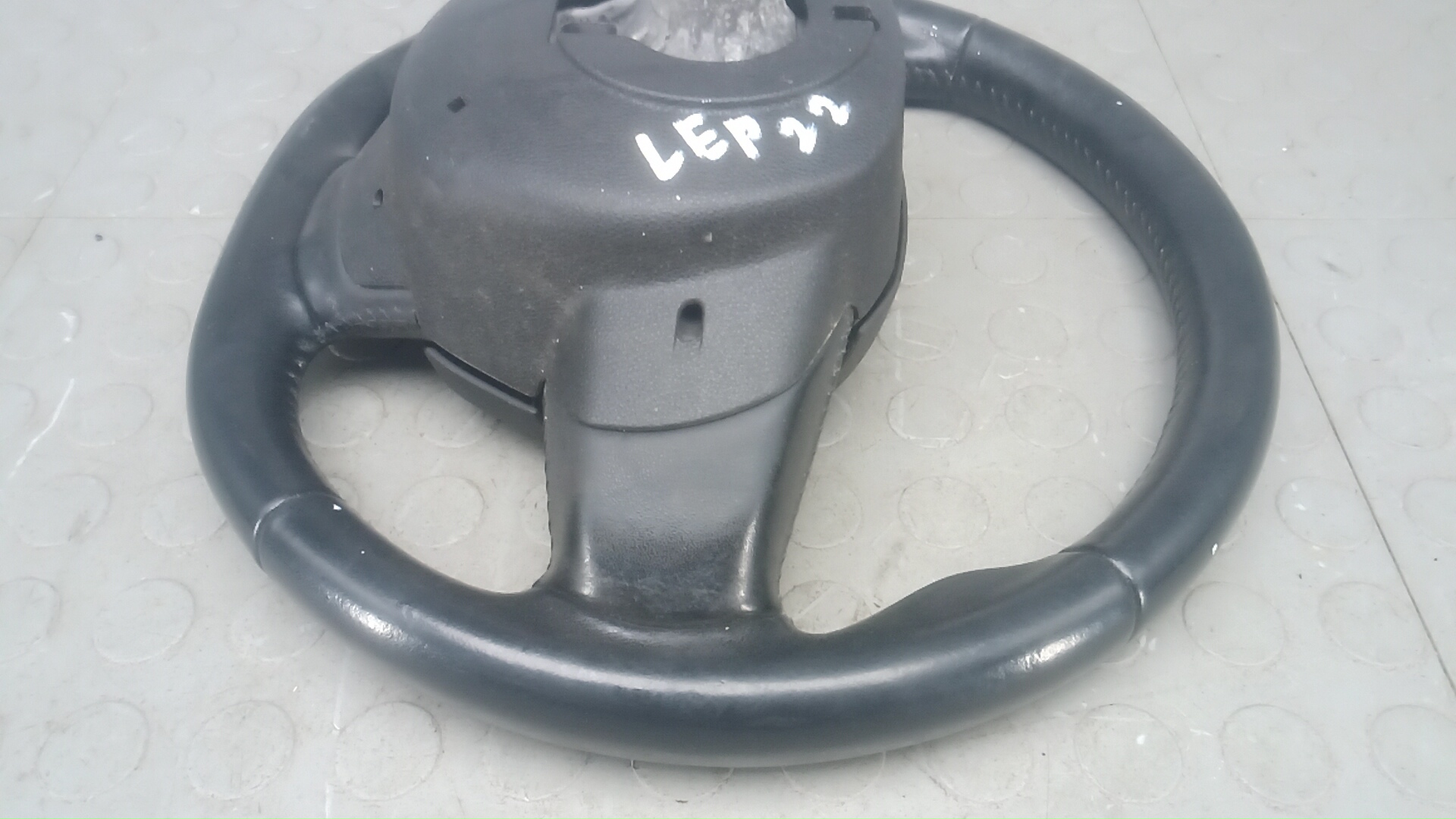 Рулевое колесо (руль)