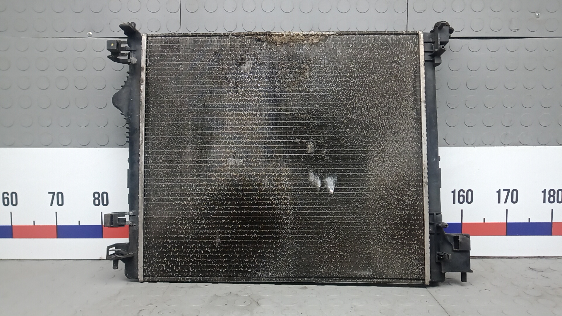 Радиатор охлаждения двигателя основной