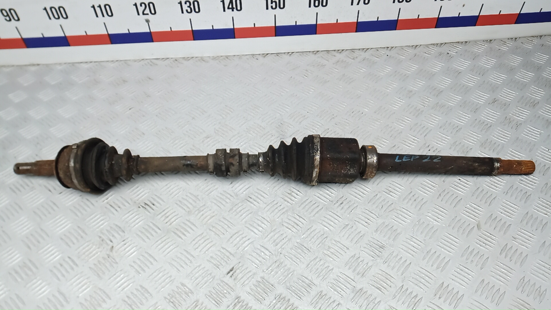 Полуось передняя правая