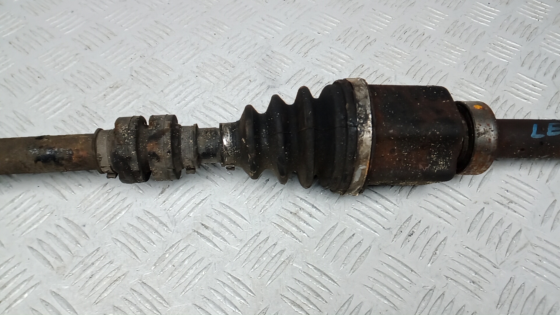 Полуось передняя правая