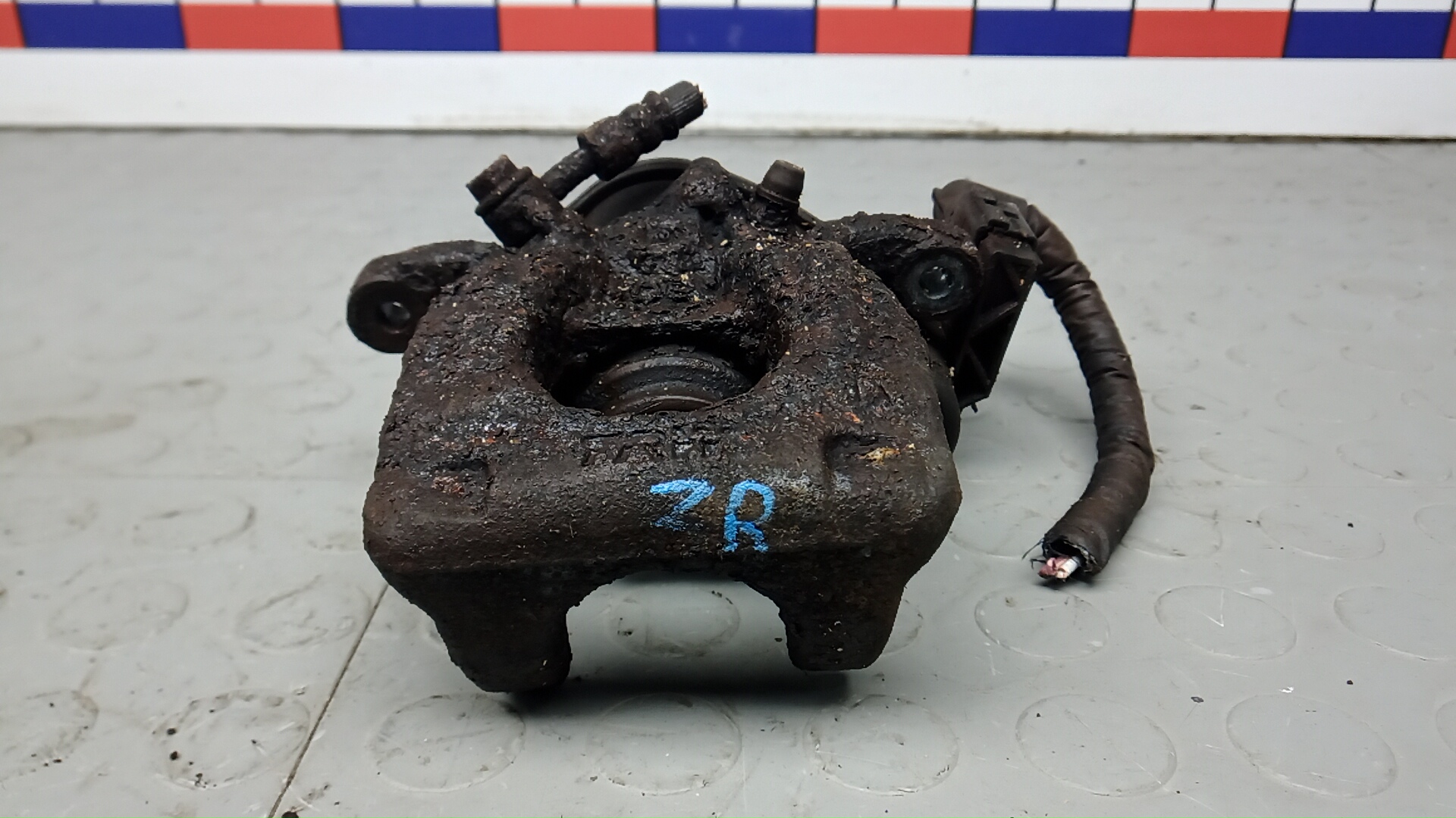 Суппорт задний правый