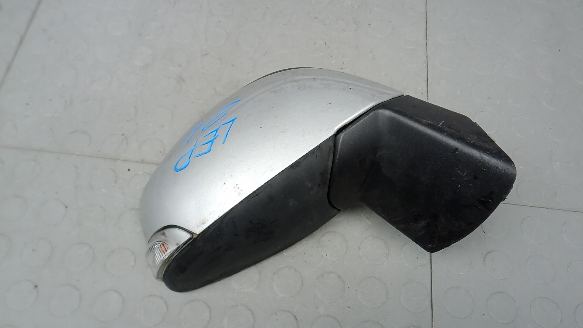 Зеркало правое электрическое