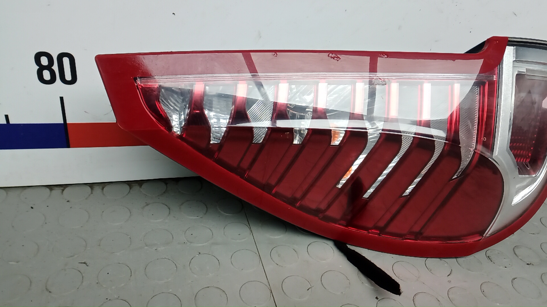 Фонарь задний левый