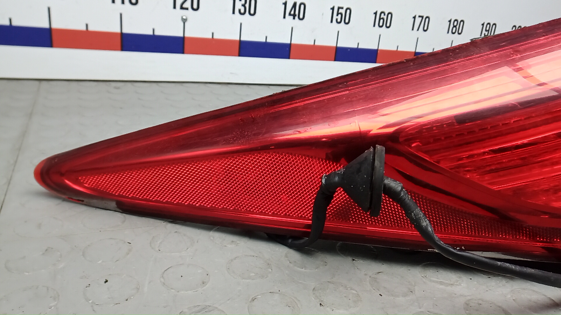 Фонарь задний левый