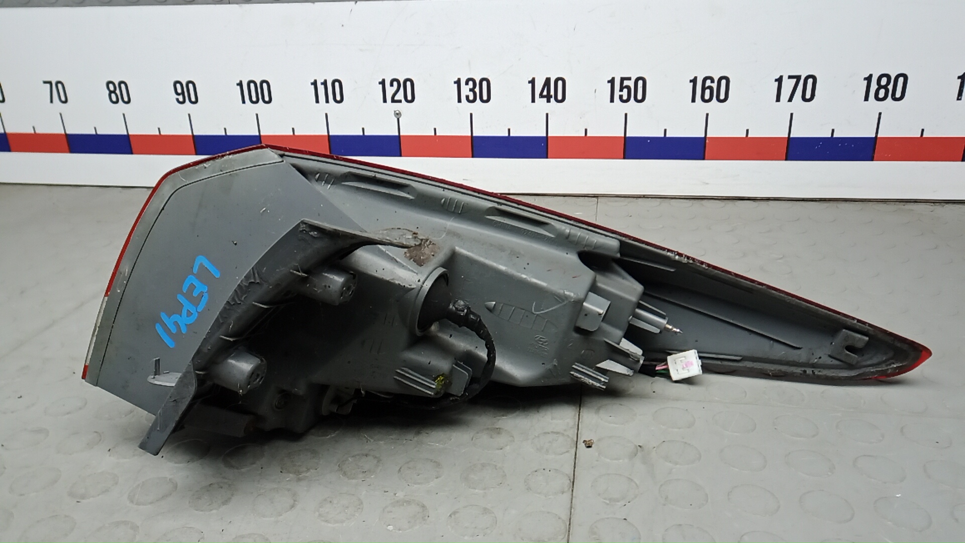 Фонарь задний левый