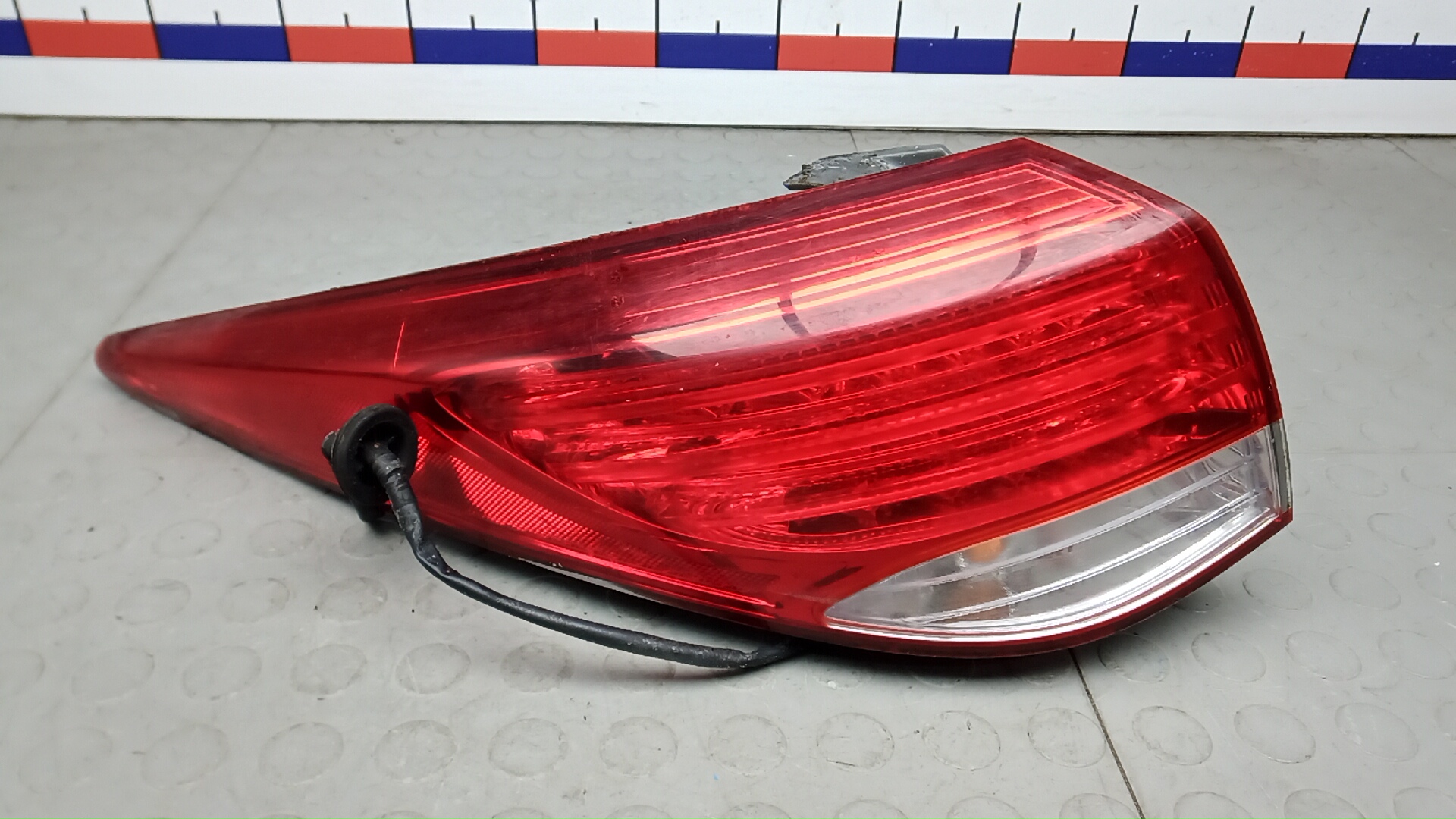 Фонарь задний левый