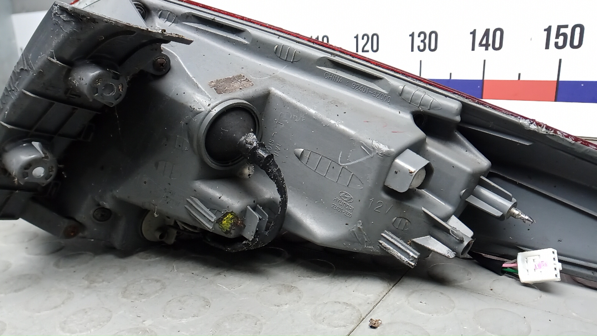 Фонарь задний левый