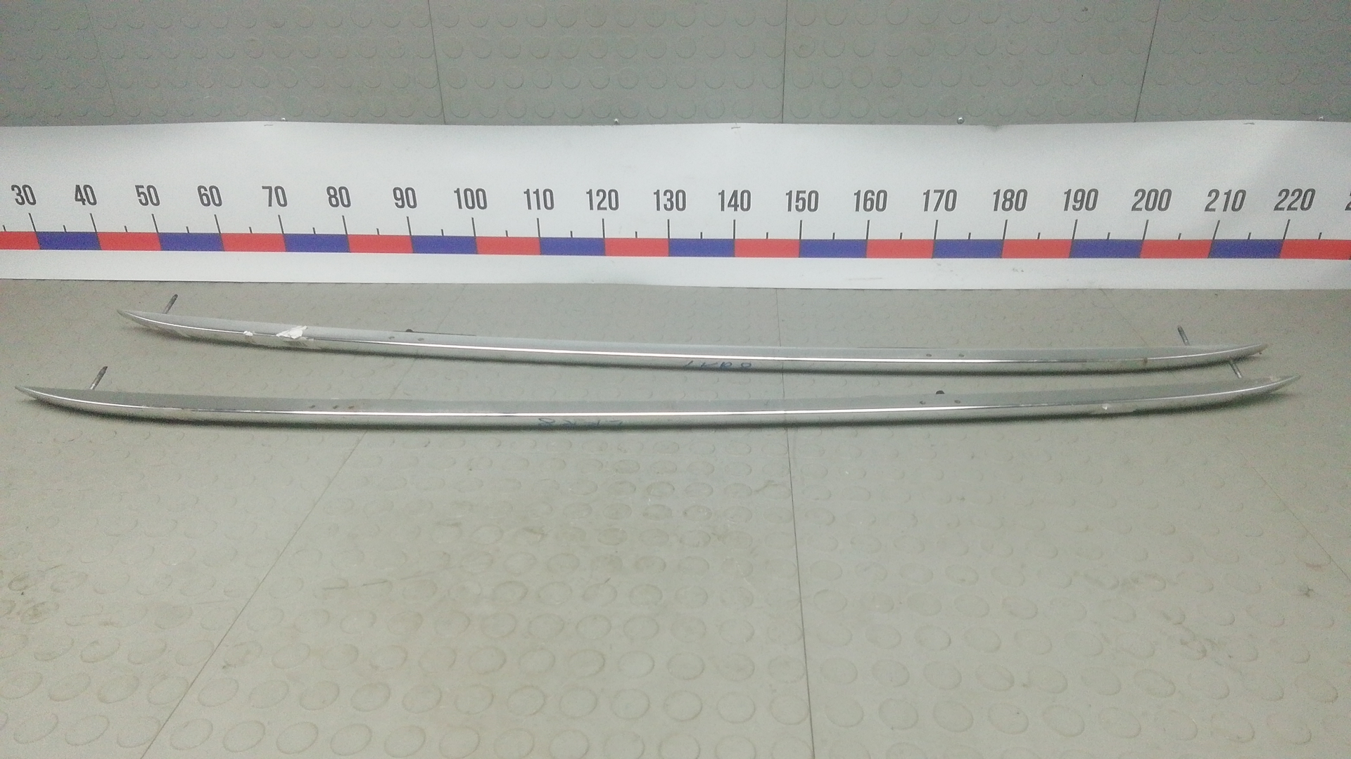 Рейлинги (релинг) к-кт (планки на крышу)