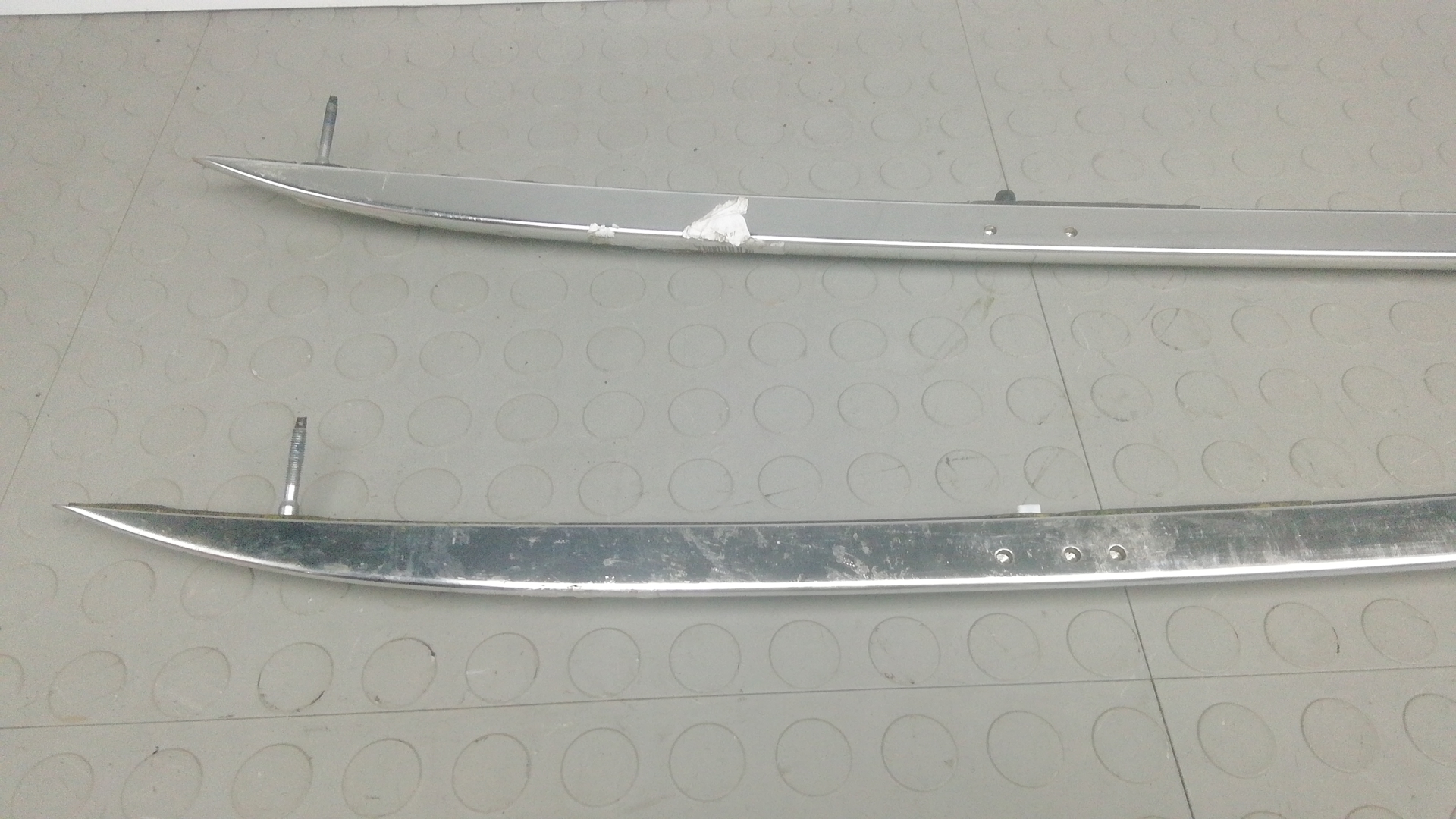 Рейлинги (релинг) к-кт (планки на крышу)