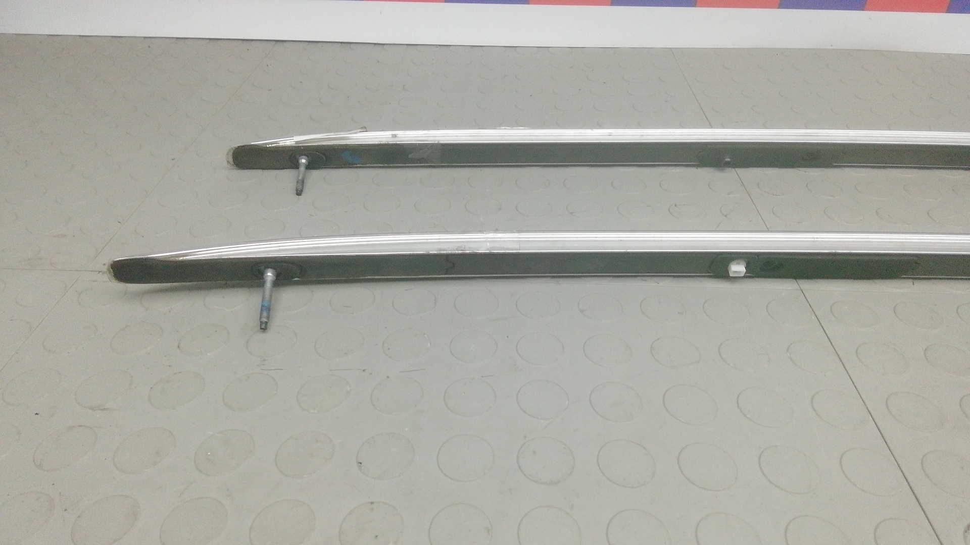 Рейлинги (релинг) к-кт (планки на крышу)