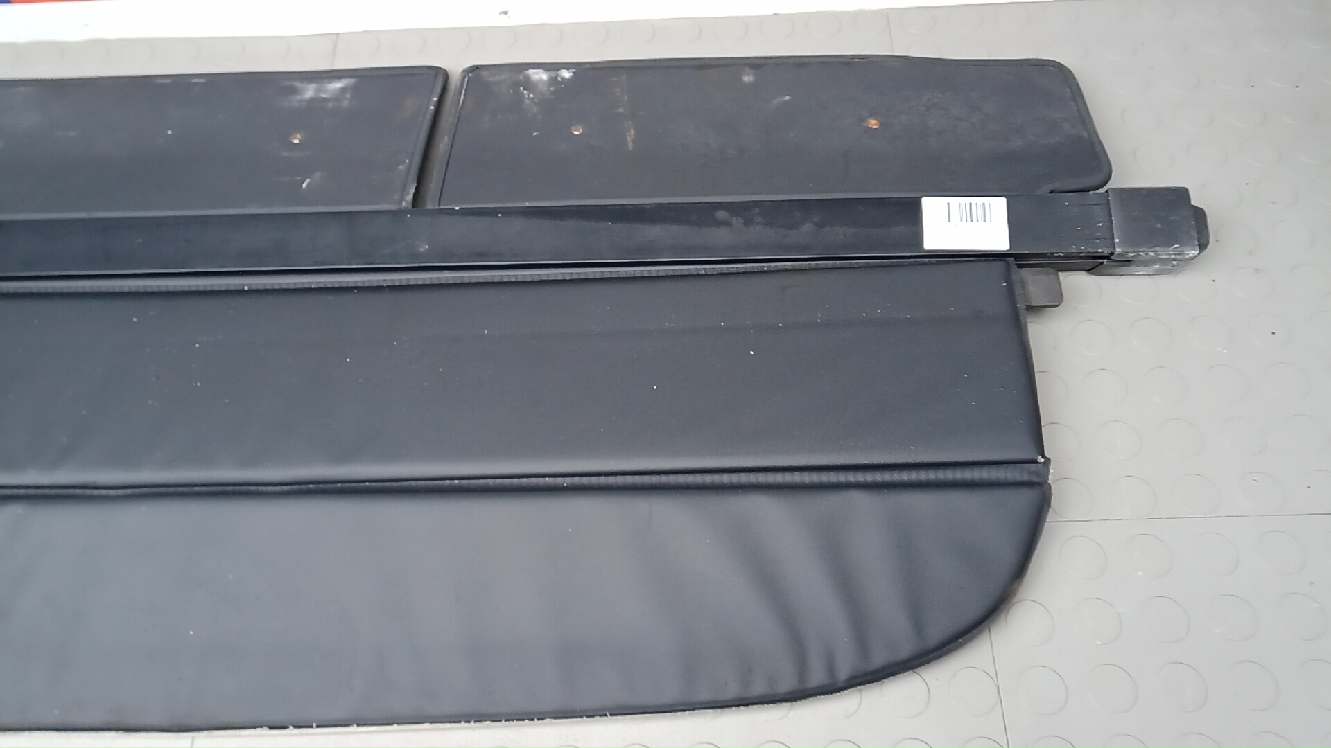 Шторка багажника