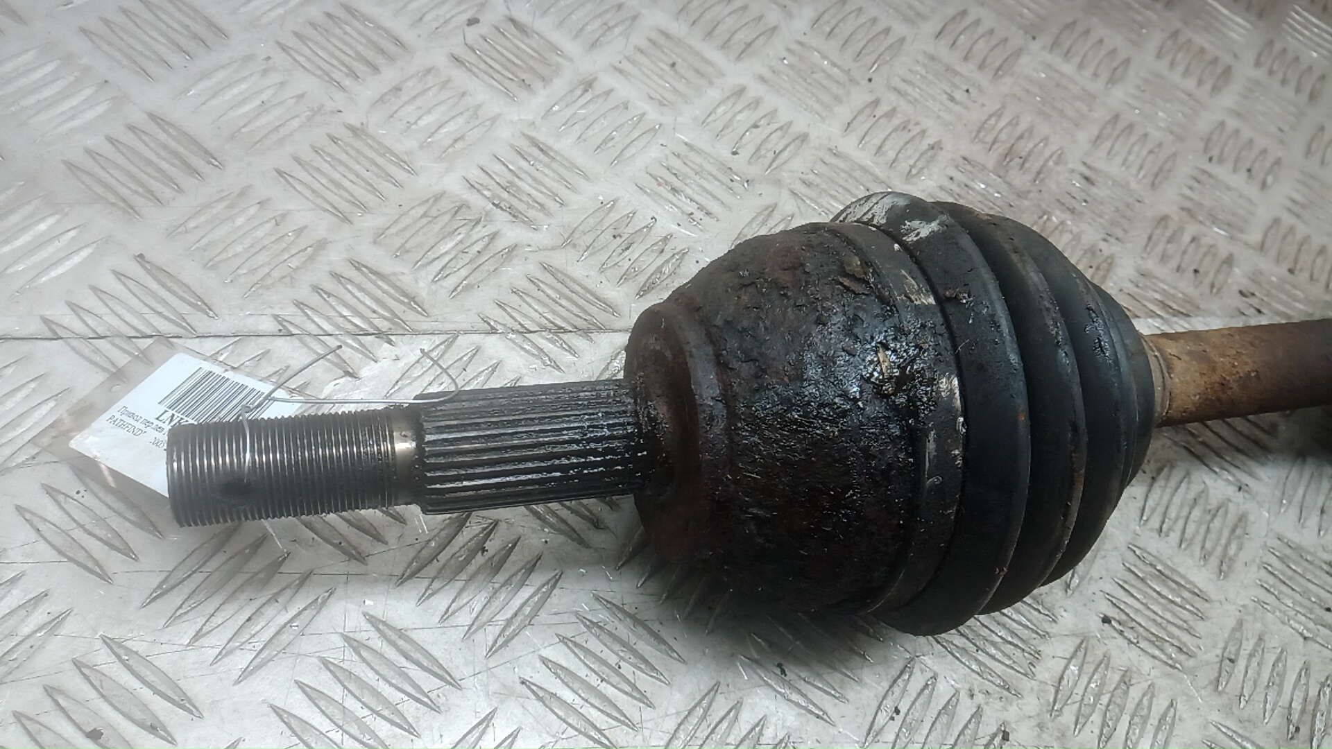 Полуось передняя левая