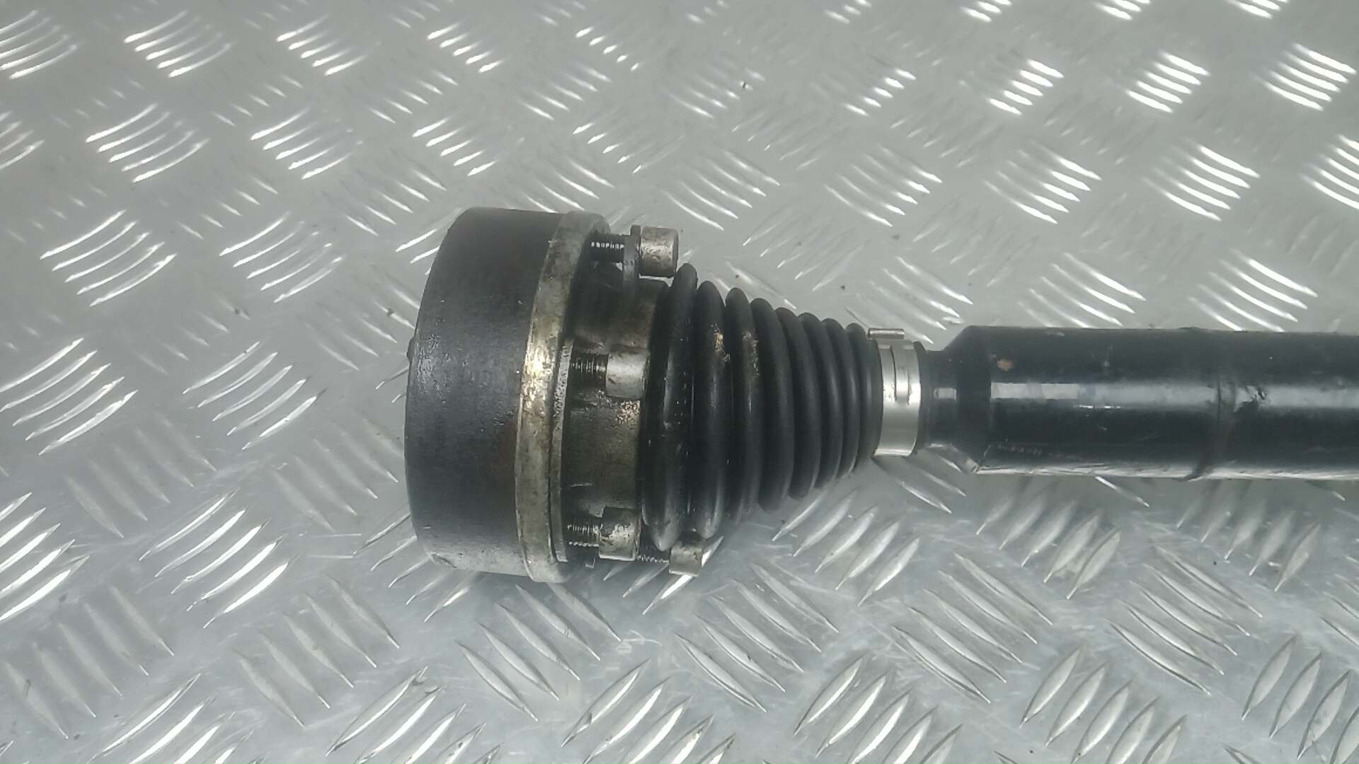 Полуось передняя правая