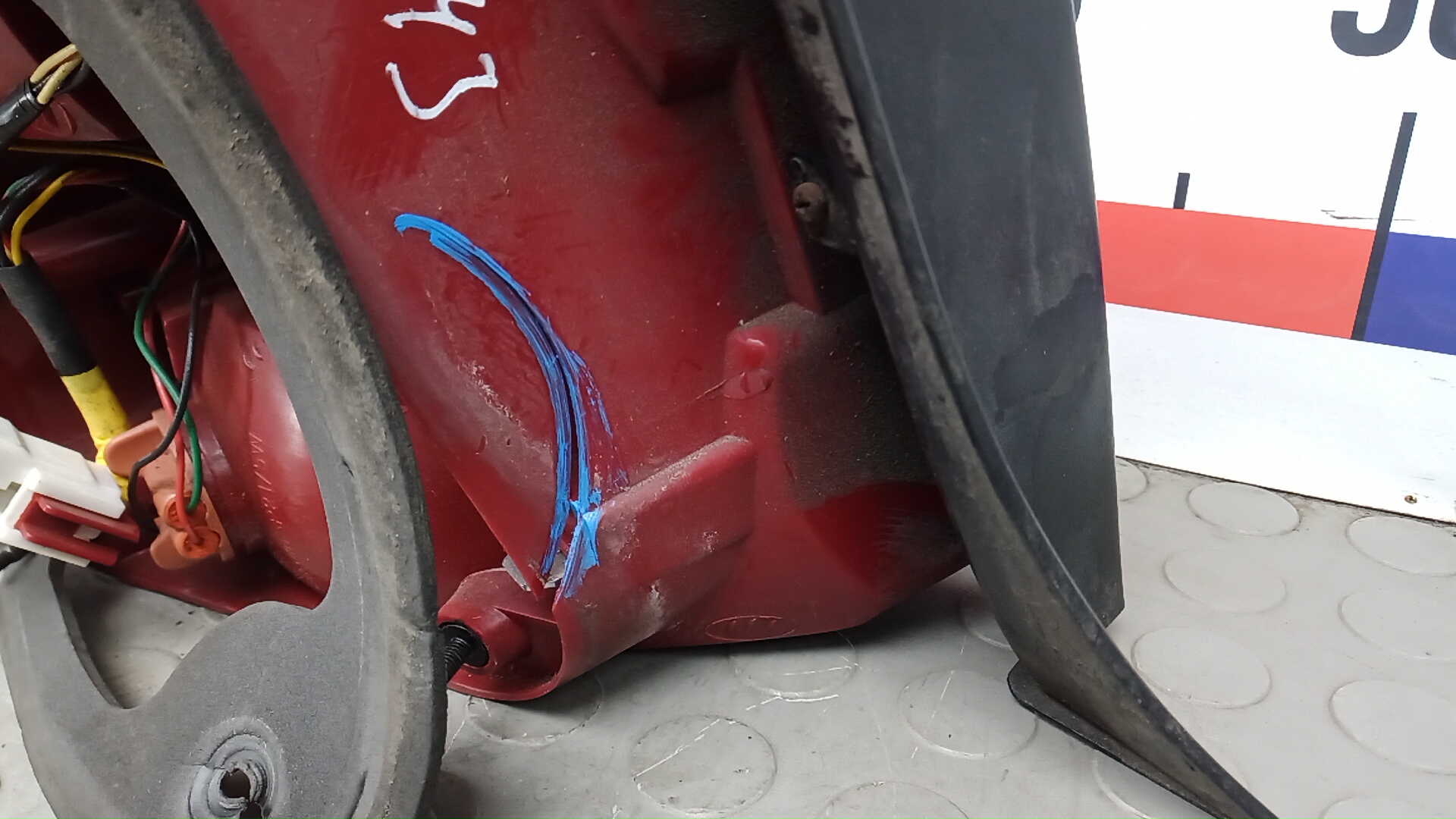 Фонарь задний правый