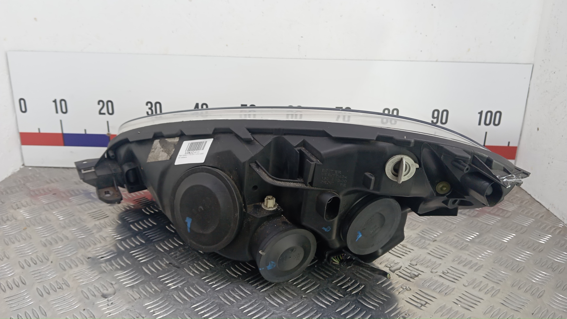 Фара правая