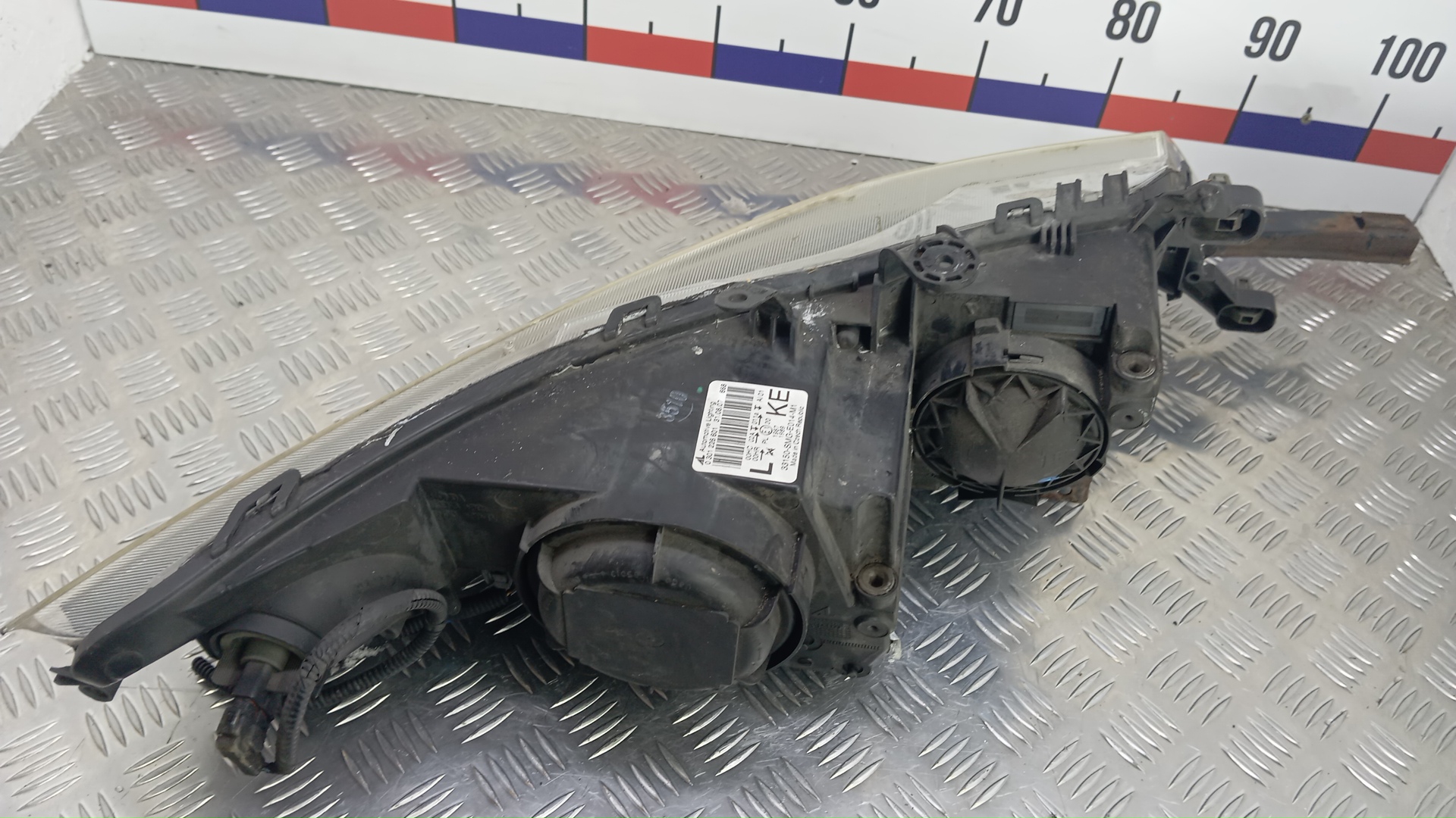 Фара левая
