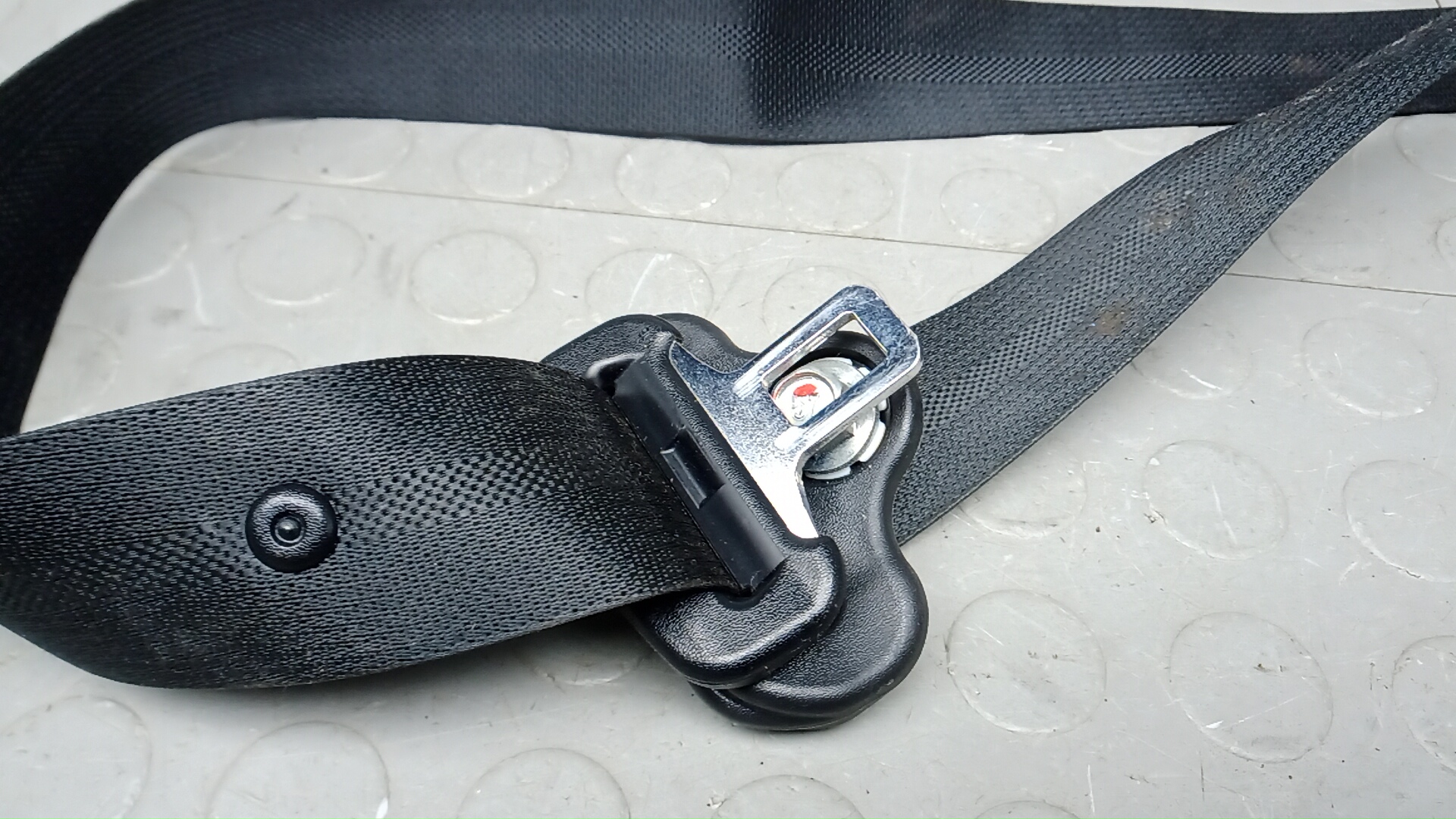 Ремень безопасности с пиропатроном