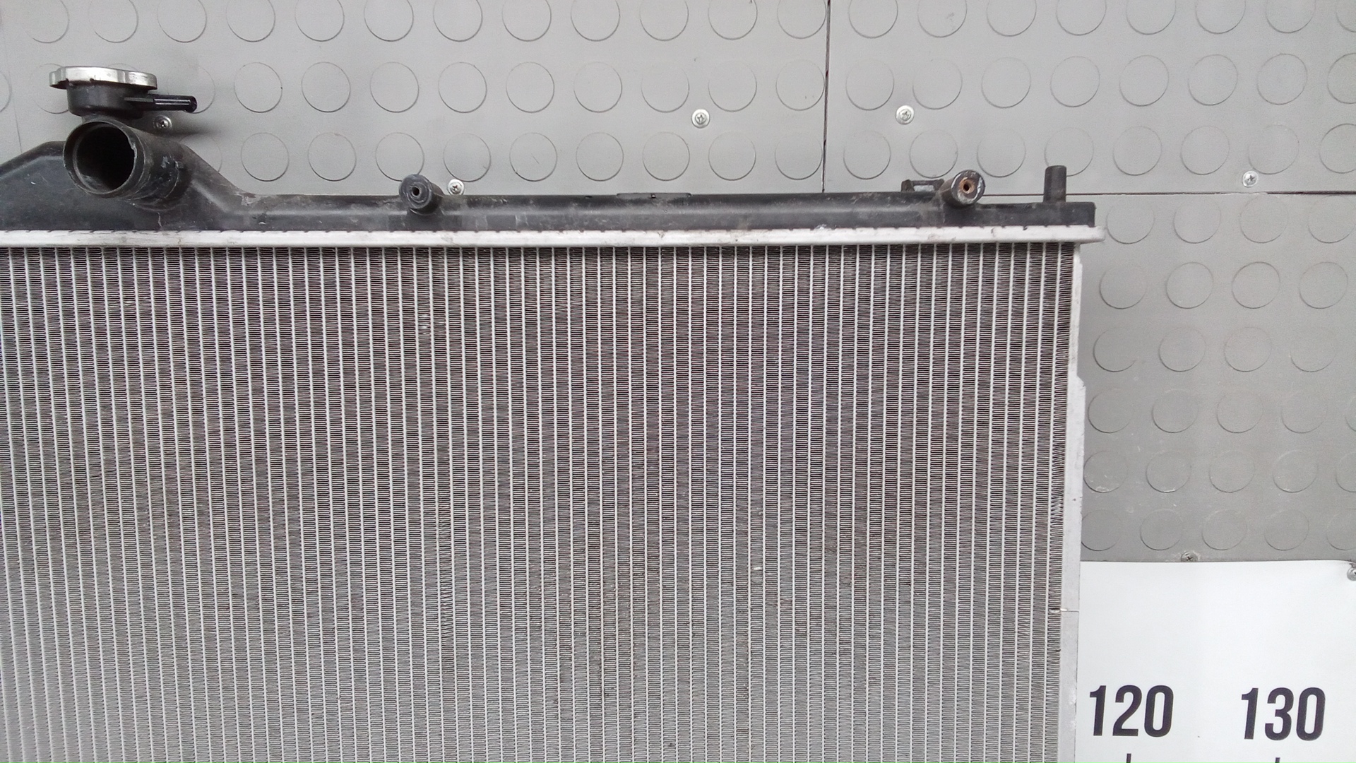 Радиатор охлаждения двигателя основной
