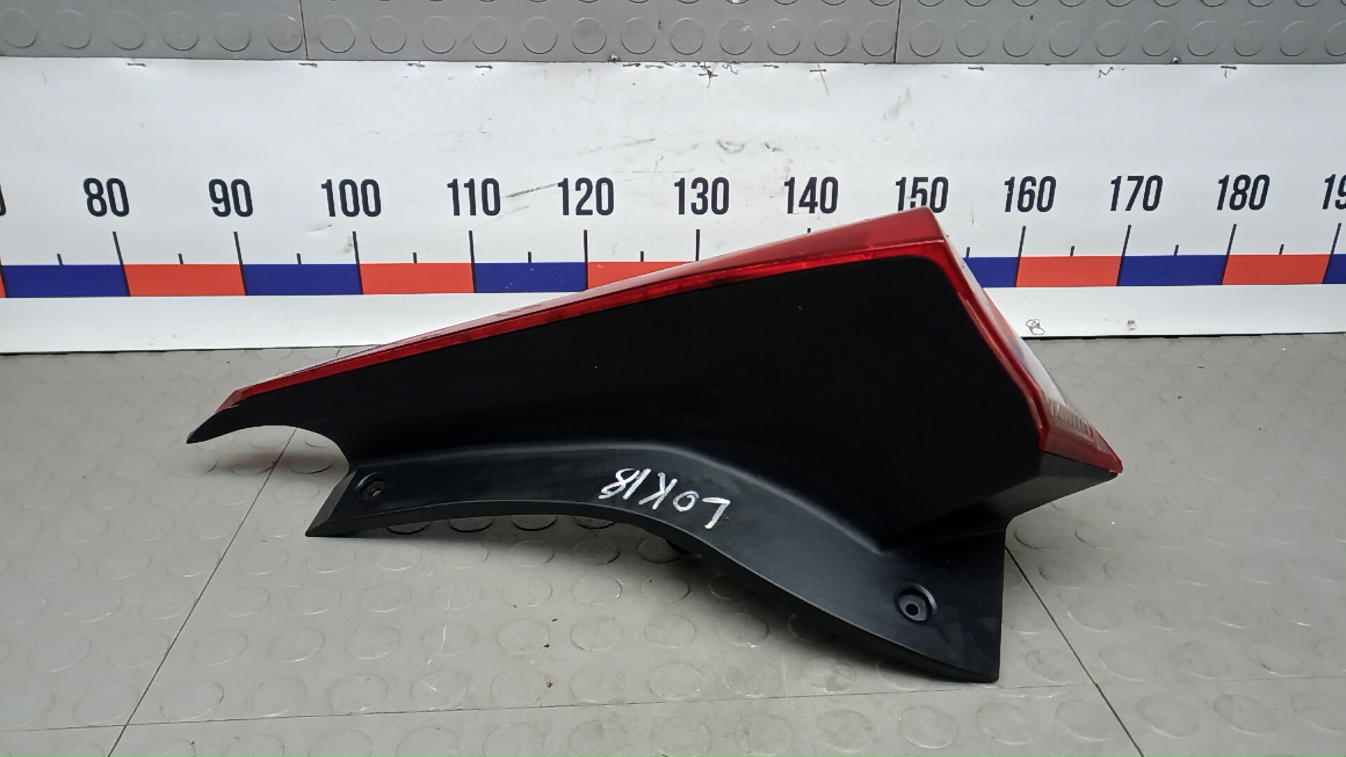 Фонарь задний правый