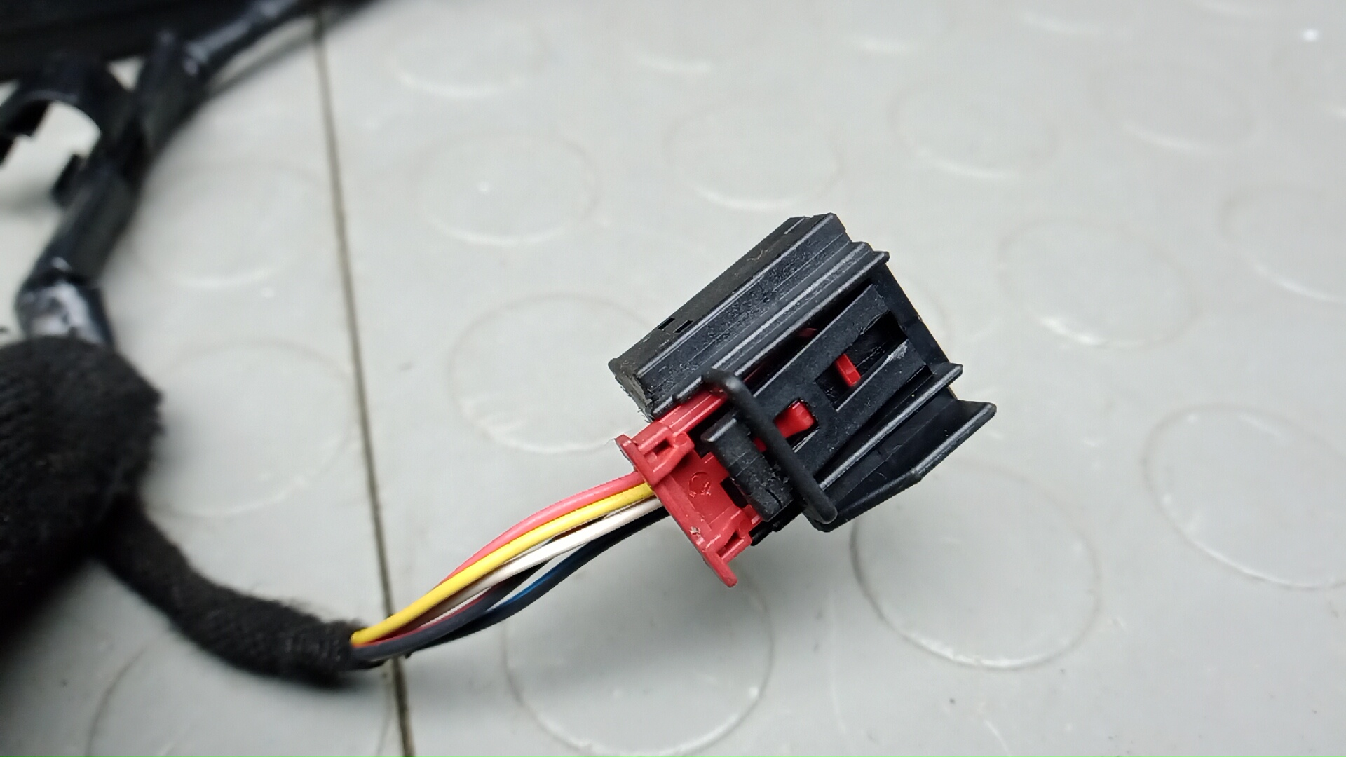 Зеркало правое электрическое