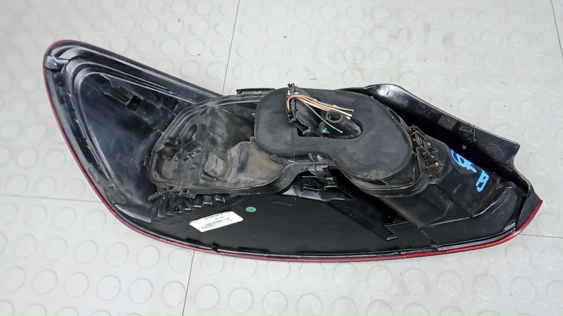 Фонарь задний правый