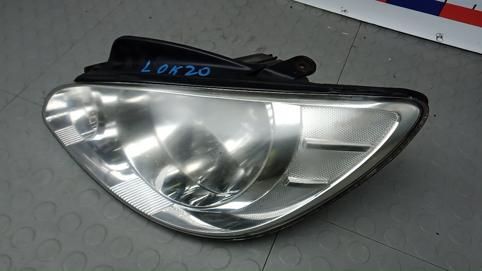 Фара левая