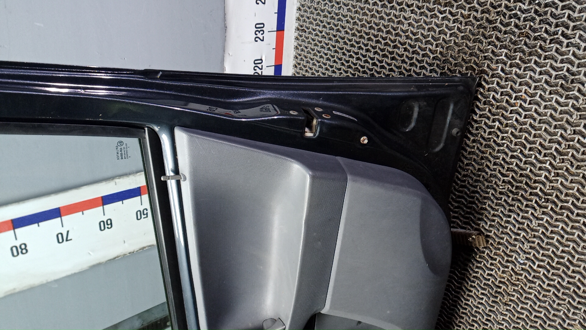 Дверь передняя правая