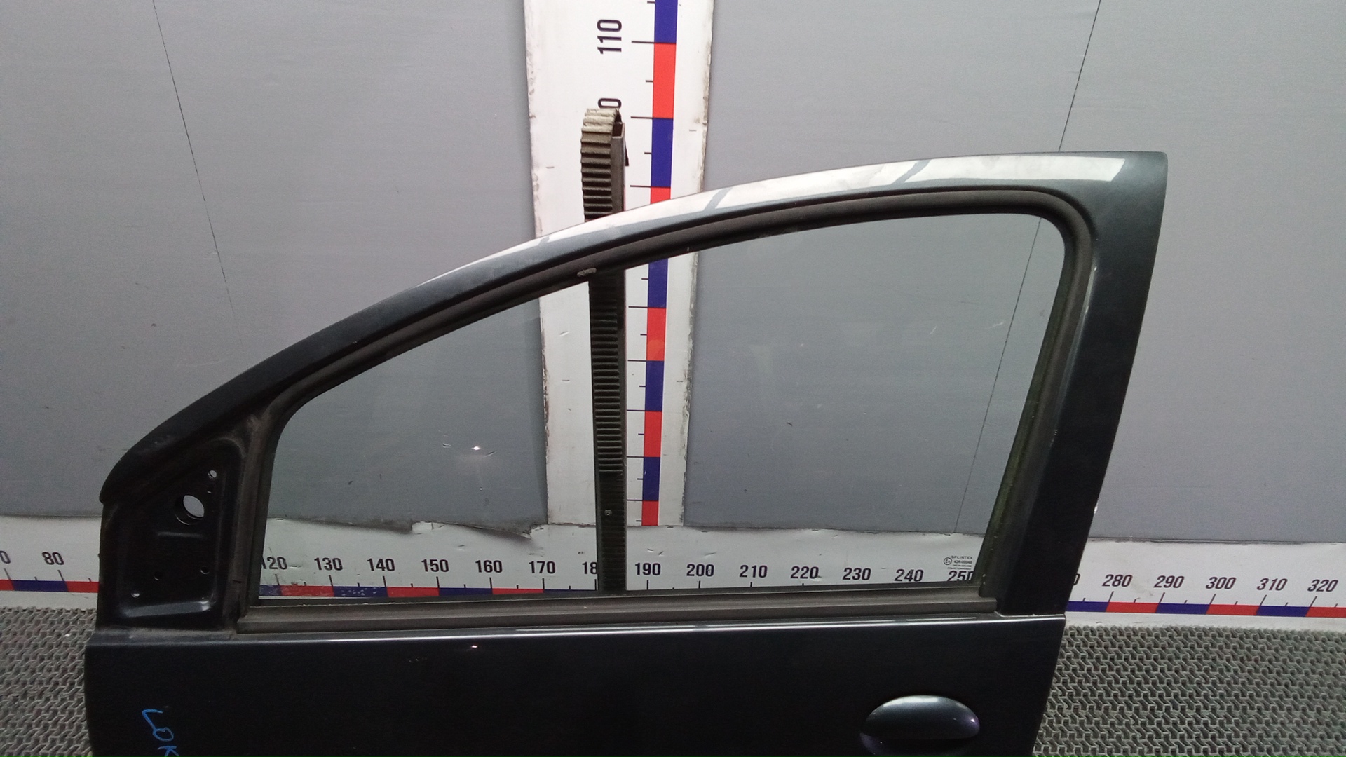 Дверь передняя левая