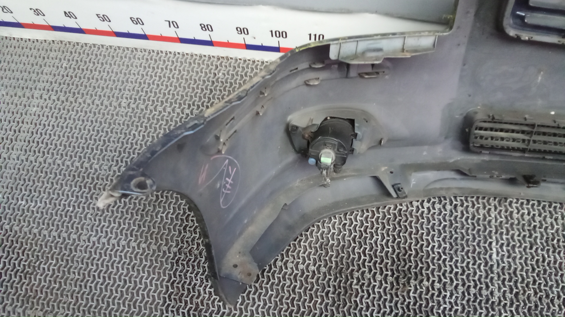 Бампер передний