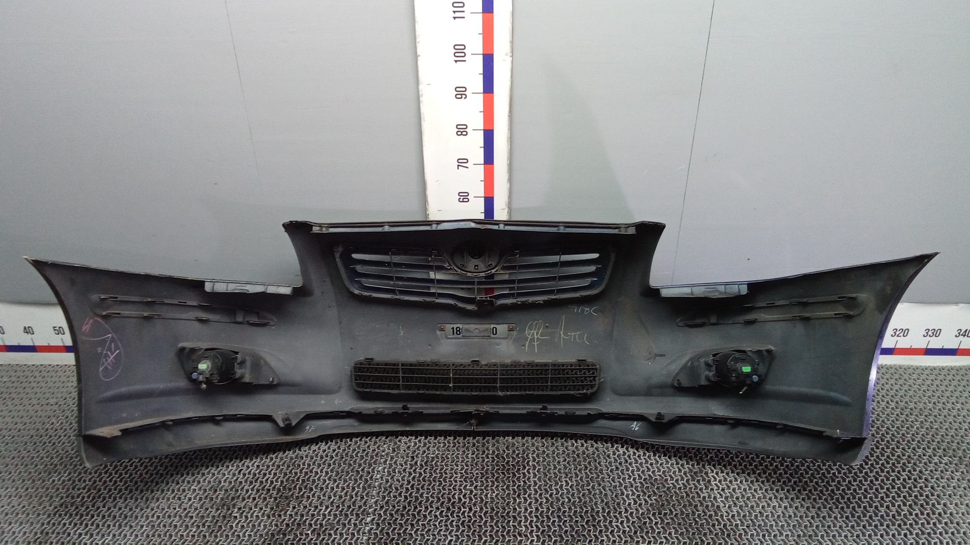 Бампер передний