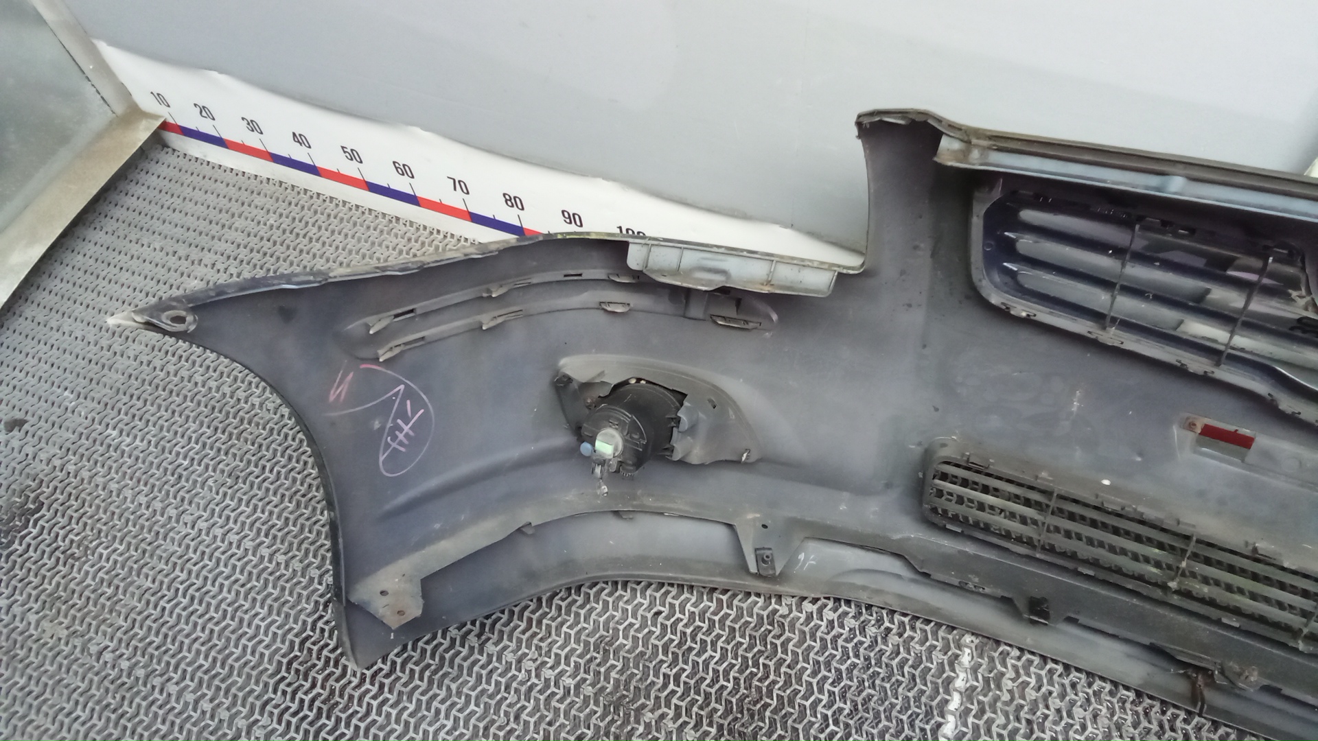 Бампер передний