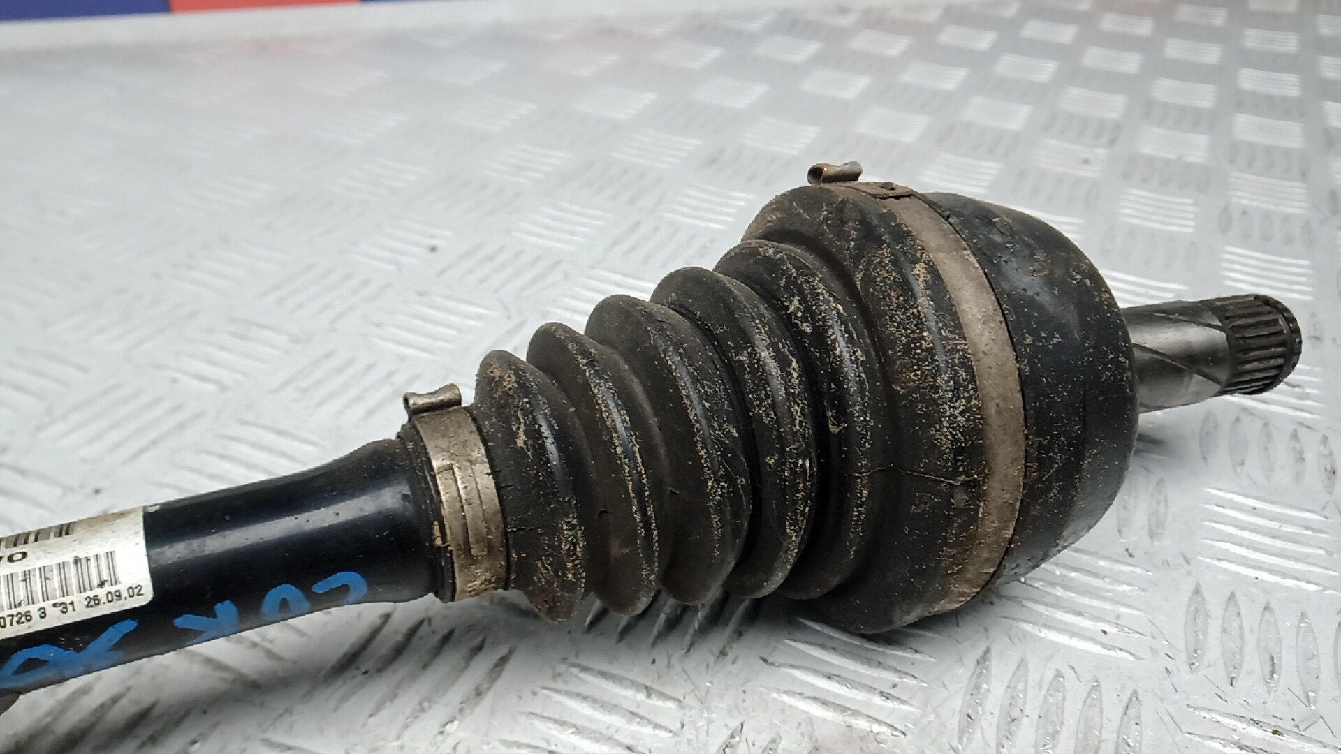 Полуось передняя левая