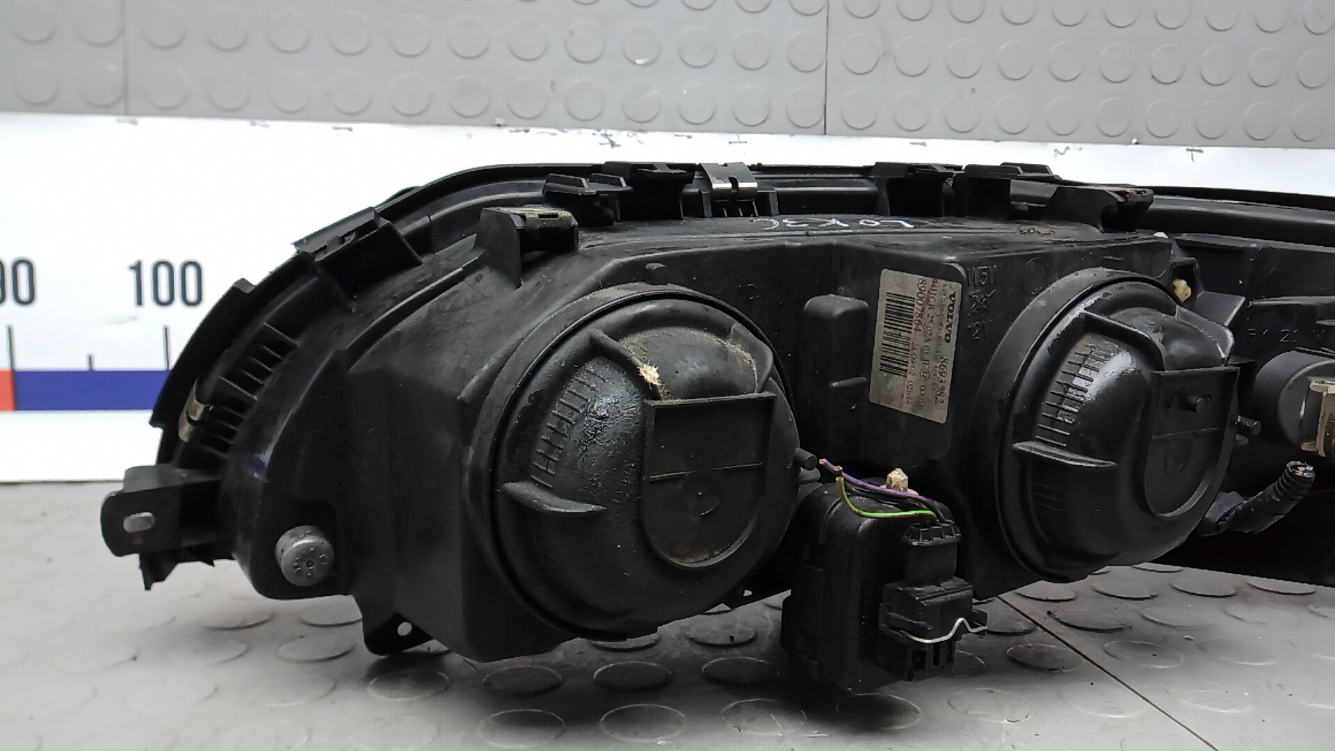 Фара правая