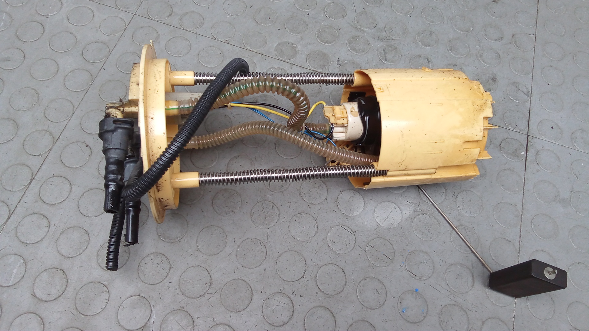 Насос топливный электрический