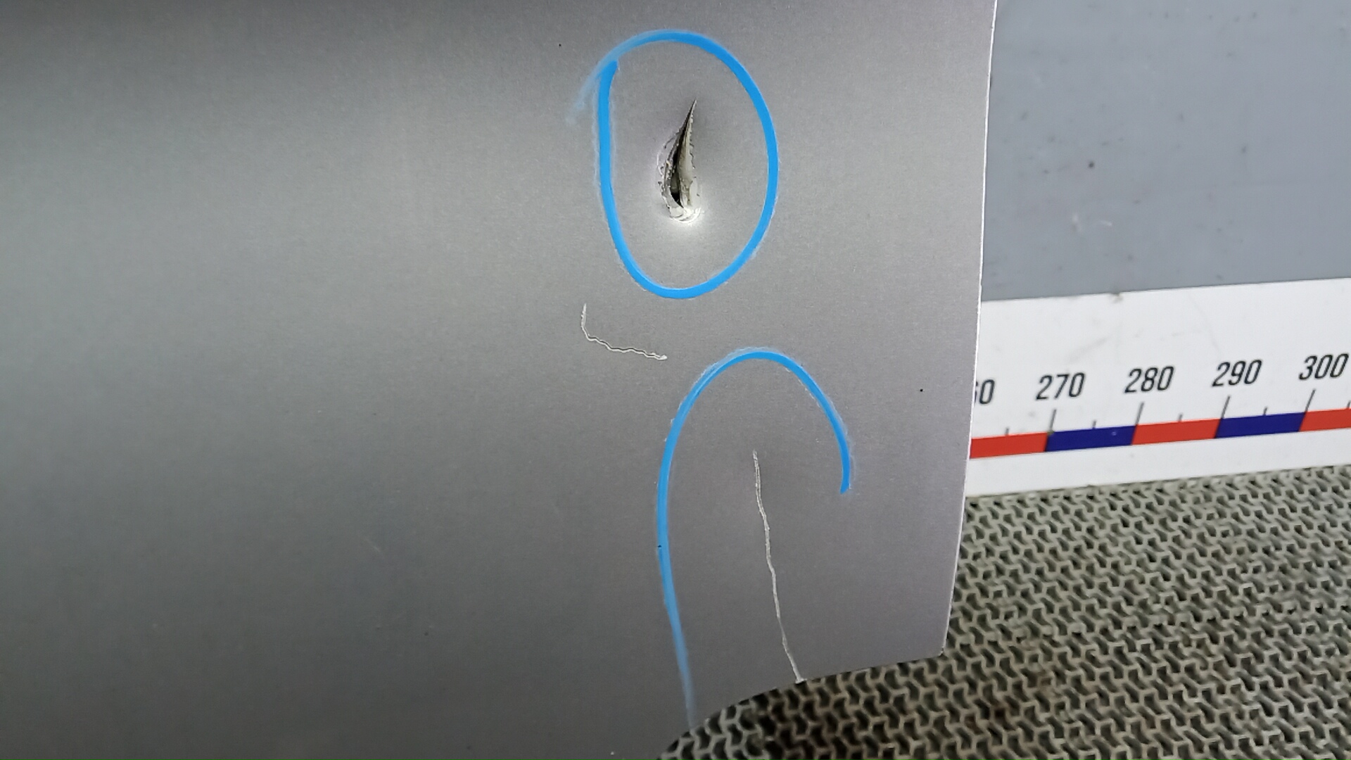 Дверь передняя левая