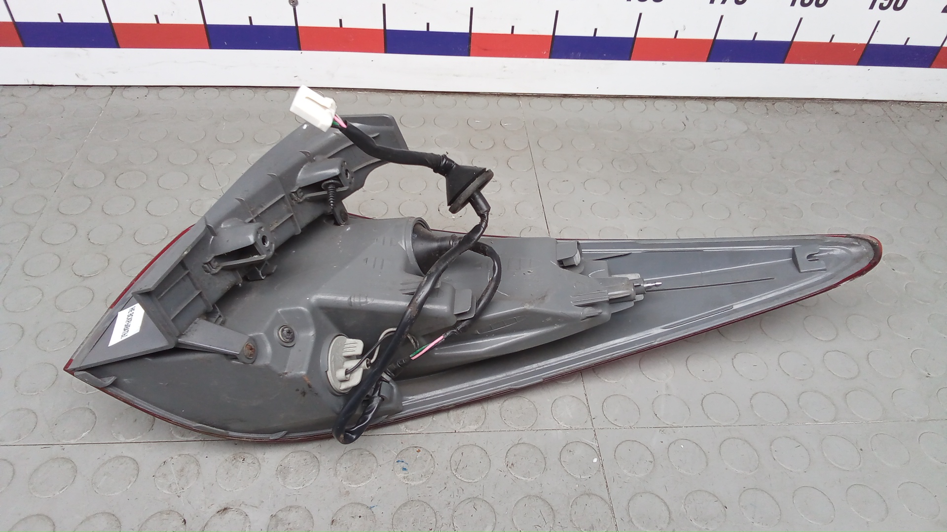 Фонарь задний левый