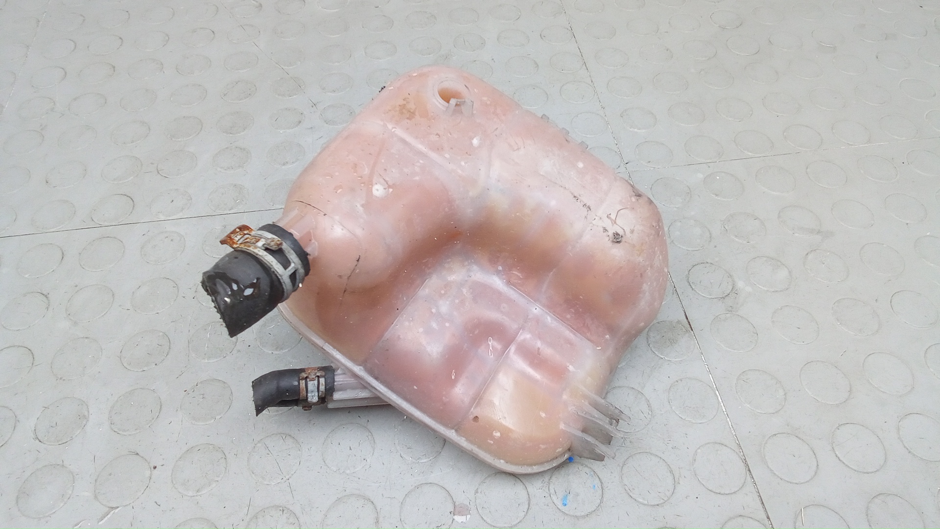 Бачок расширительный