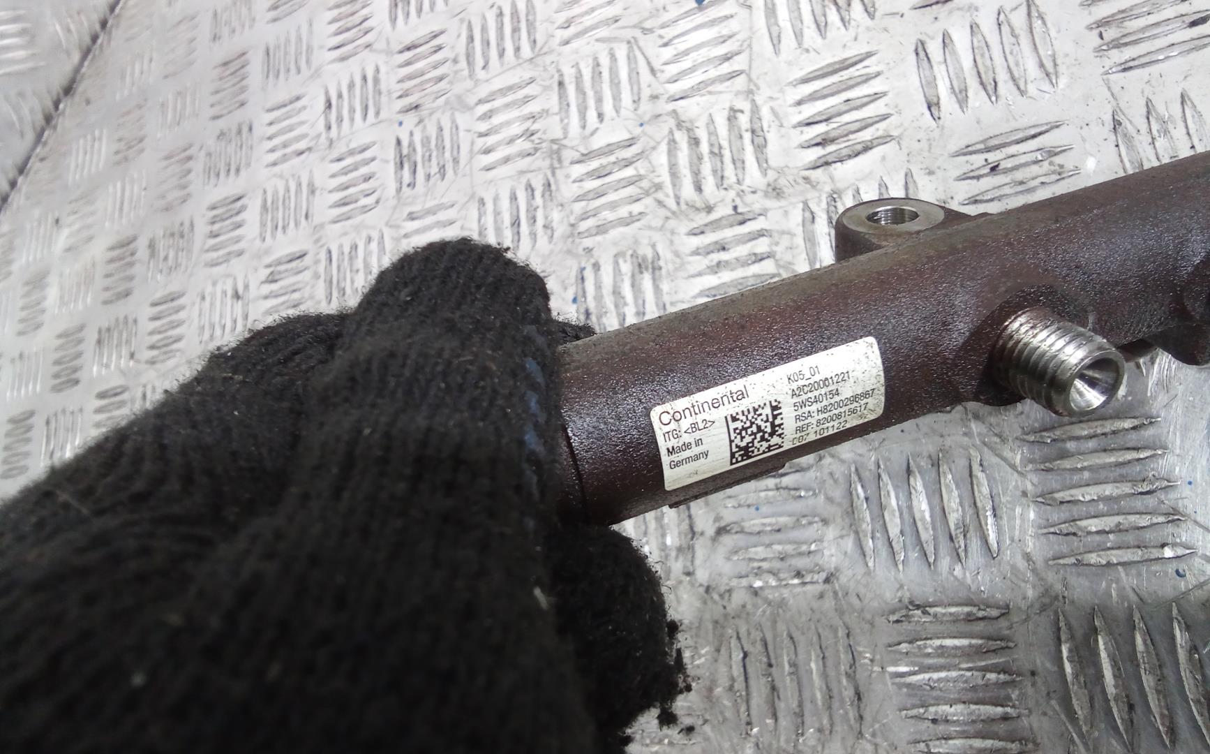 Рейка топливная (рампа)