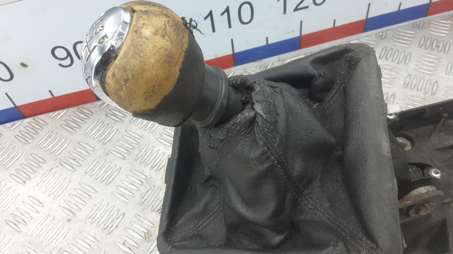 Кулиса МКПП / АКПП