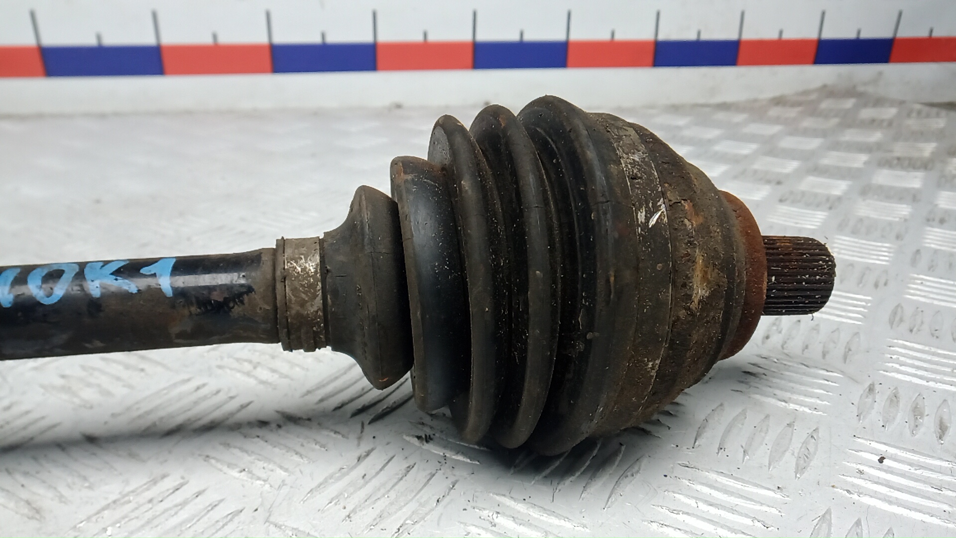 Полуось передняя левая