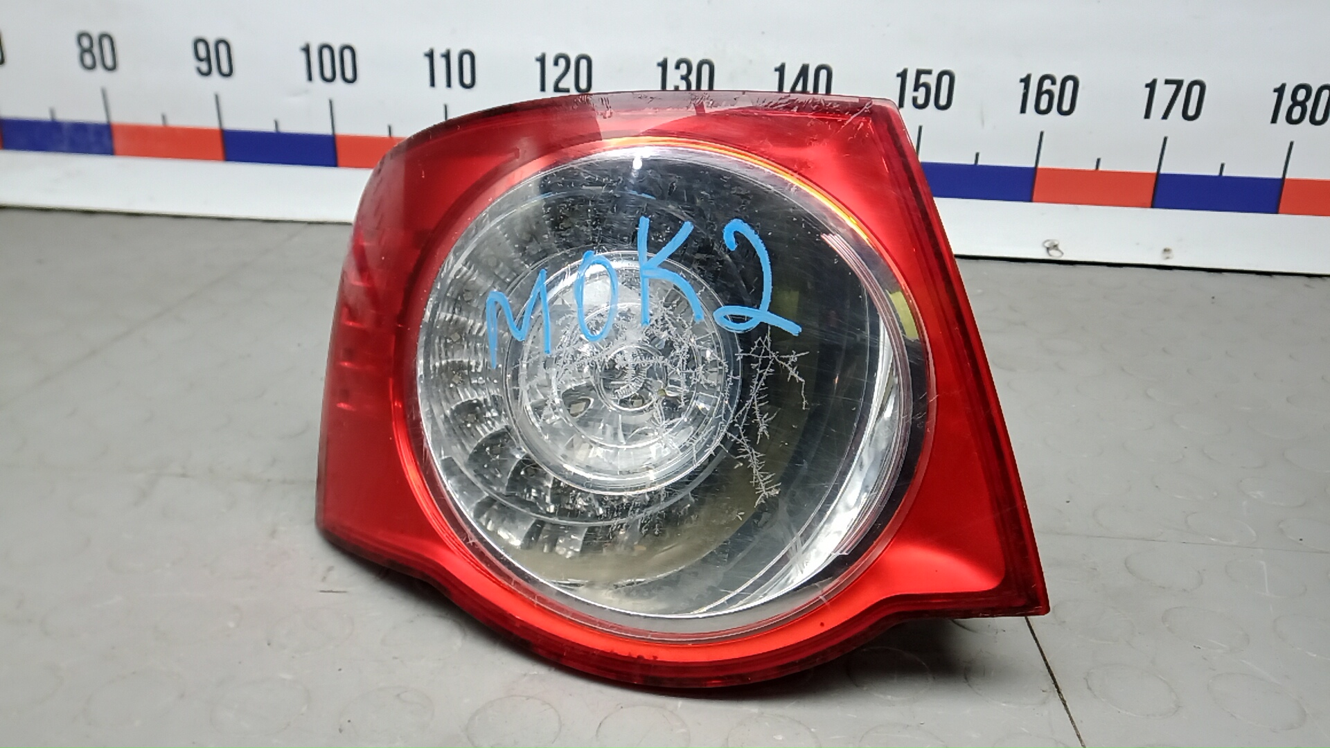 Фонарь задний левый