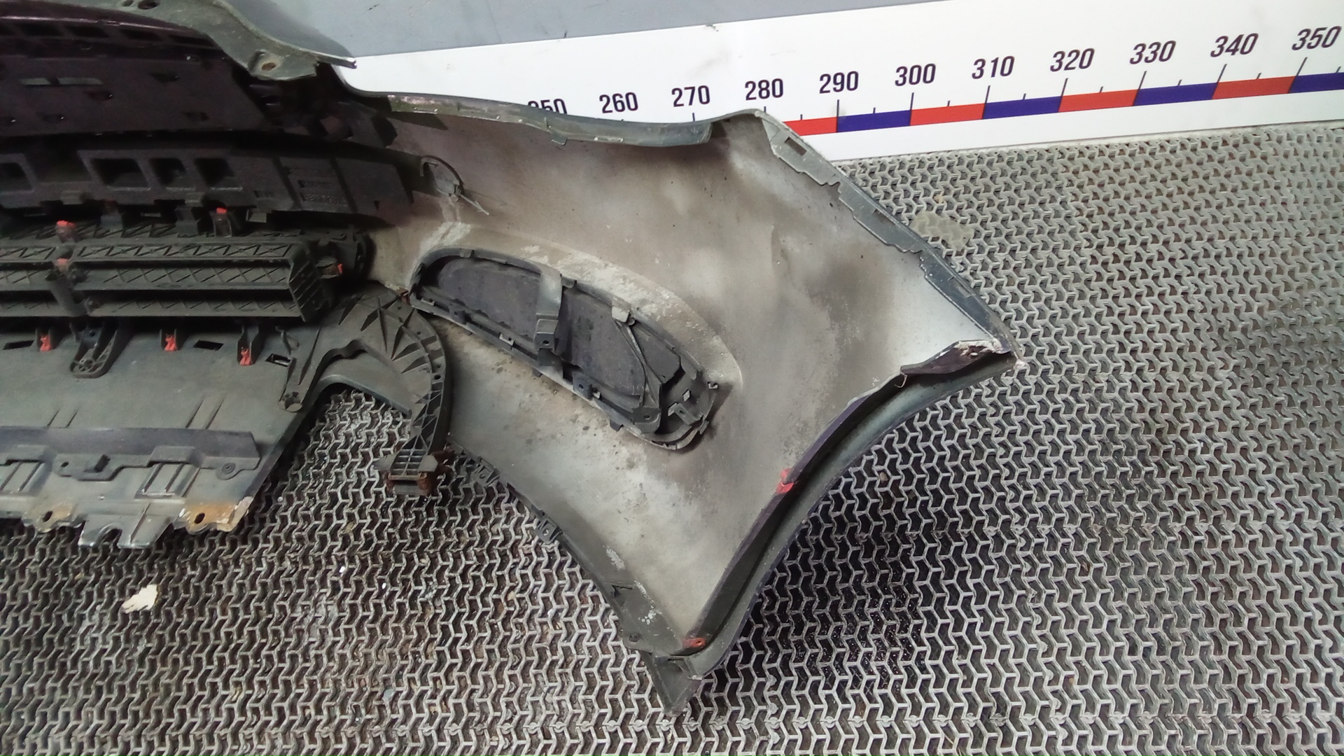 Бампер передний