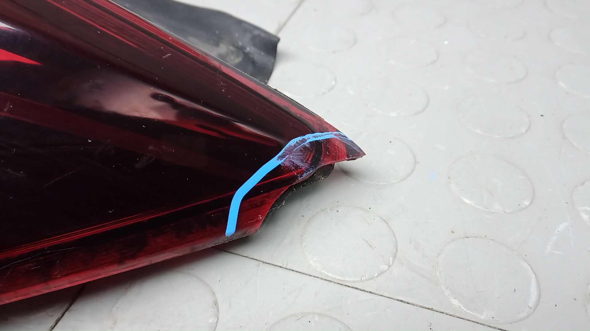 Фонарь задний правый