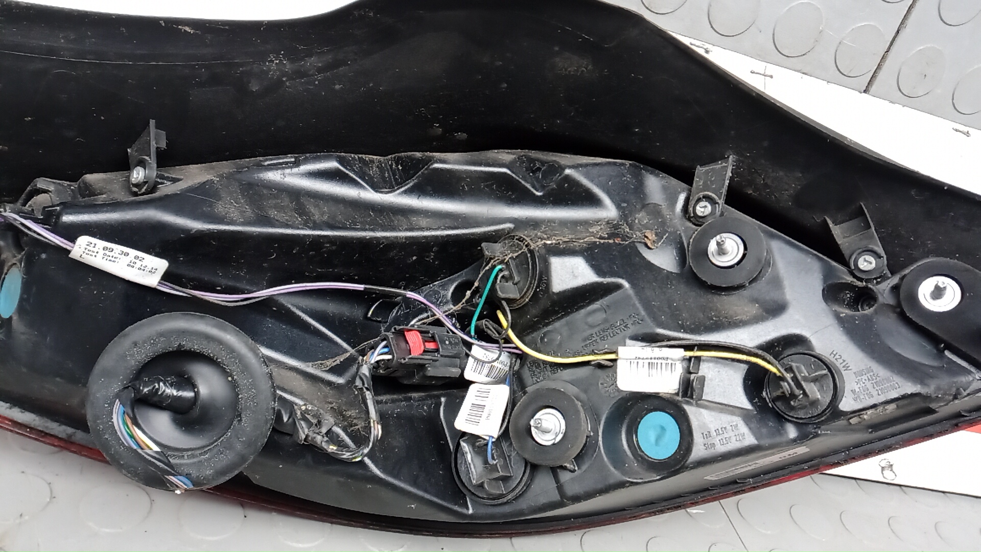 Фонарь задний правый