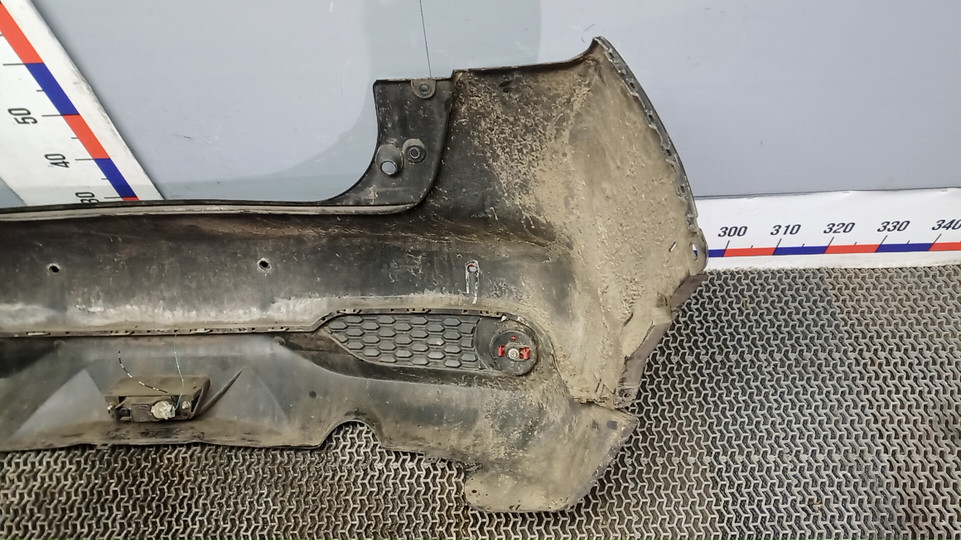 Бампер задний